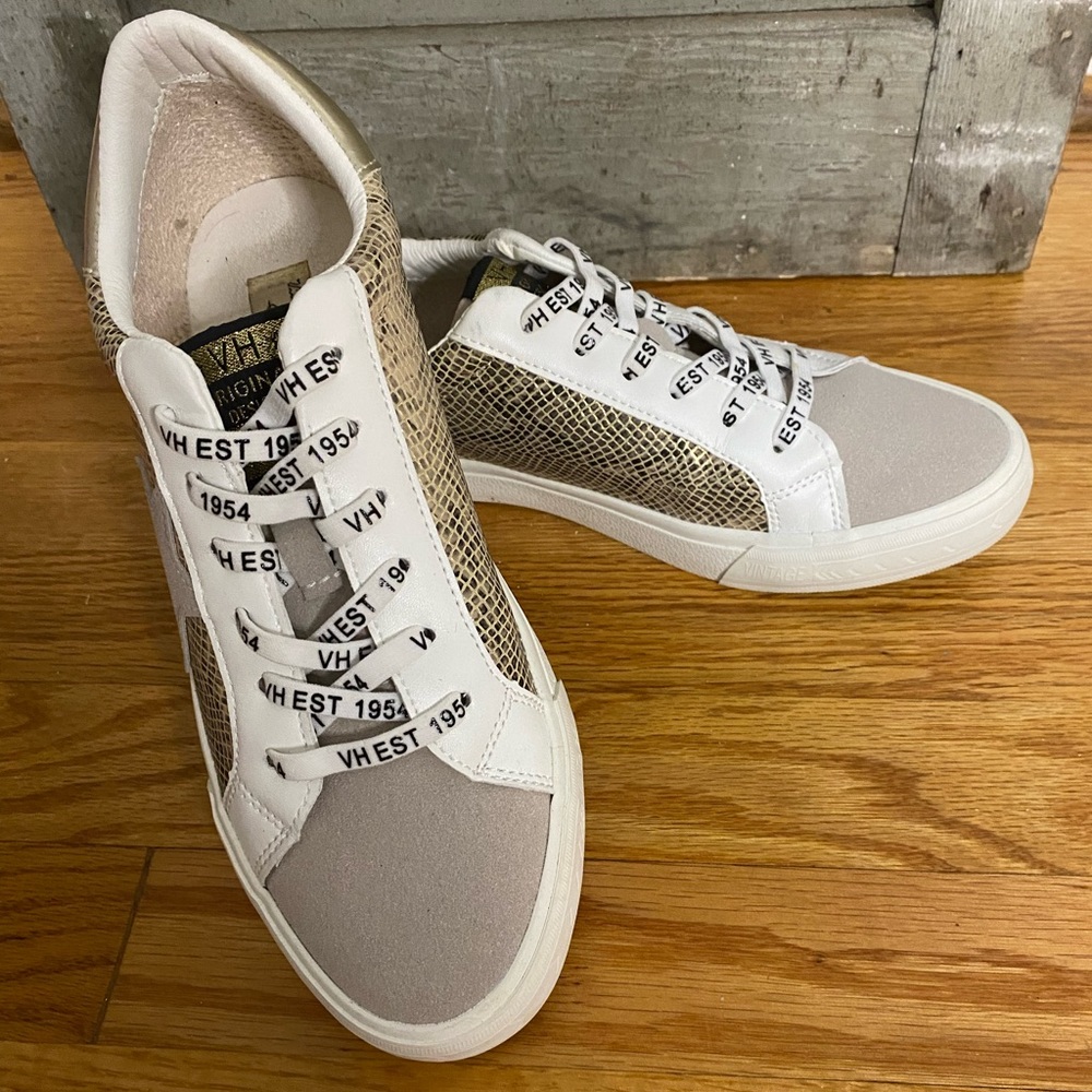 Vintage Havana star sneakers